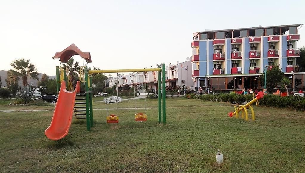 איזמיר Linda Butik Otel Guemuelduer מראה חיצוני תמונה